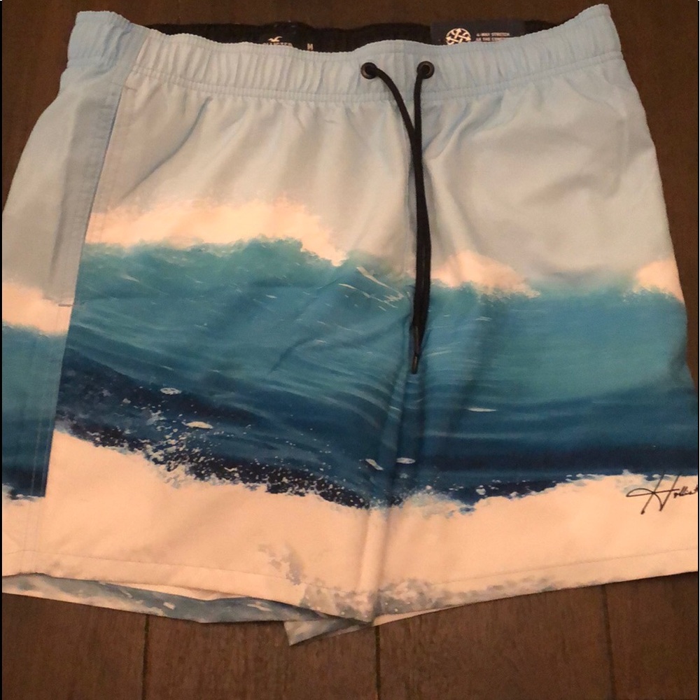 *Brand New* Hollister trunk
